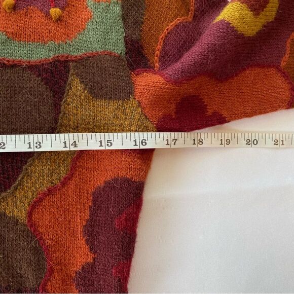 NWOT Tabask Maroon/ Multicolored Floral Alpaca Sweater Size Small - Picture 15 of 16